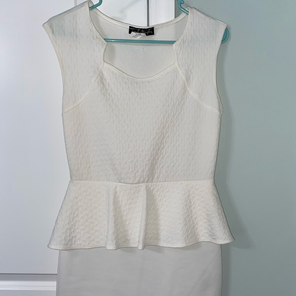 White Slimming Body Dress